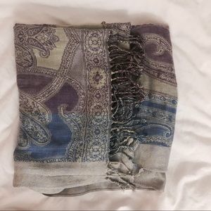 Pashmina scarf